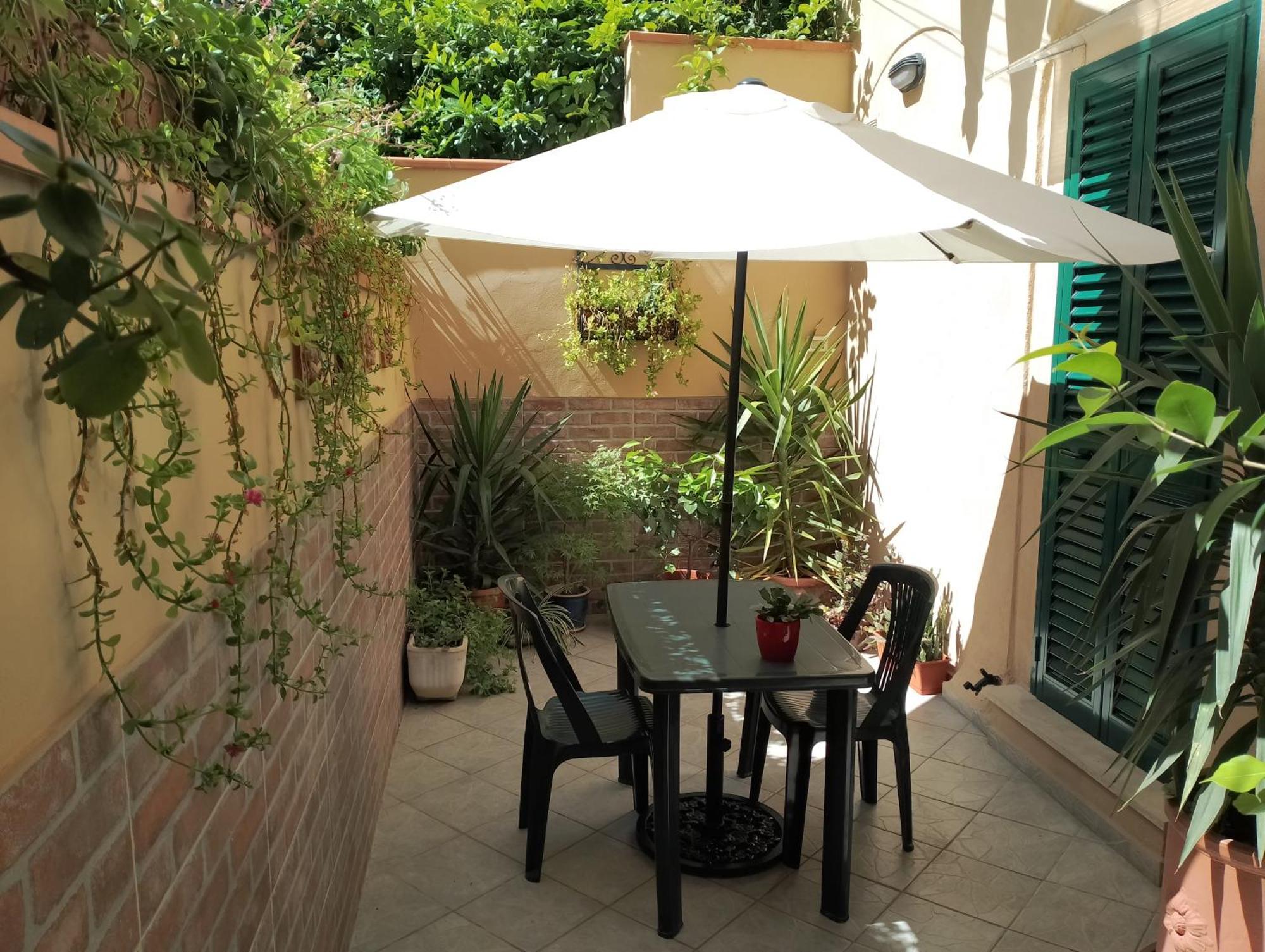 Il Piccolo Eden - Private Garden Διαμέρισμα Λιβόρνο Εξωτερικό φωτογραφία